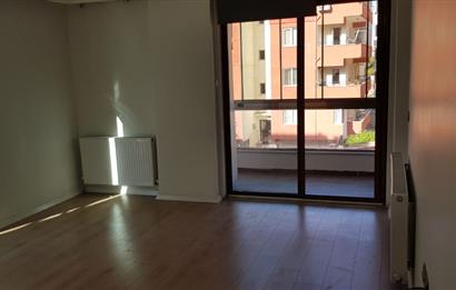Century21 Bal' dan Bahçelievler'de Eşyasız 1+1  Daire