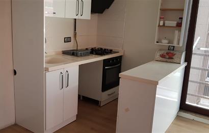 Century21 Bal' dan Bahçelievler'de Eşyasız 1+1  Daire
