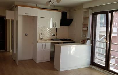 Century21 Bal' dan Bahçelievler'de Eşyasız 1+1  Daire