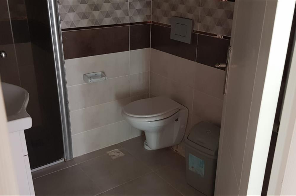Century21 Bal' dan Bahçelievler'de Eşyasız 1+1  Daire