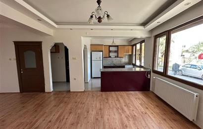 Balçova’da Bahçeli 2+1 Daire – 113 m², Jeotermal Isınmalı, Merkezi Konumda