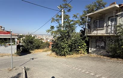 Century21 Bal'dan Dinkçilerde Satılık 2 Katlı Avlulu Kargir Ev