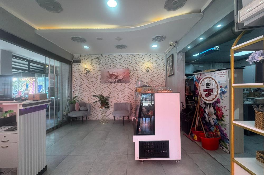 Medicalpoint Hastanesi Yanı Köşe Konumda Devren Kiralık Cafe