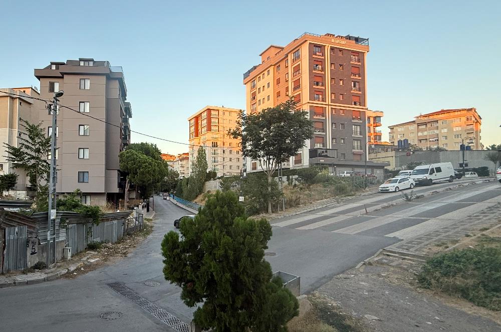 MALTEPE MERKEZİ KONUMDA FERAH, BALKONLU,İÇİ YENİ SATILIK 3+1