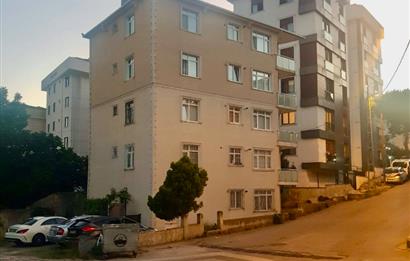 MALTEPE MERKEZİ KONUMDA FERAH, BALKONLU,İÇİ YENİ SATILIK 3+1