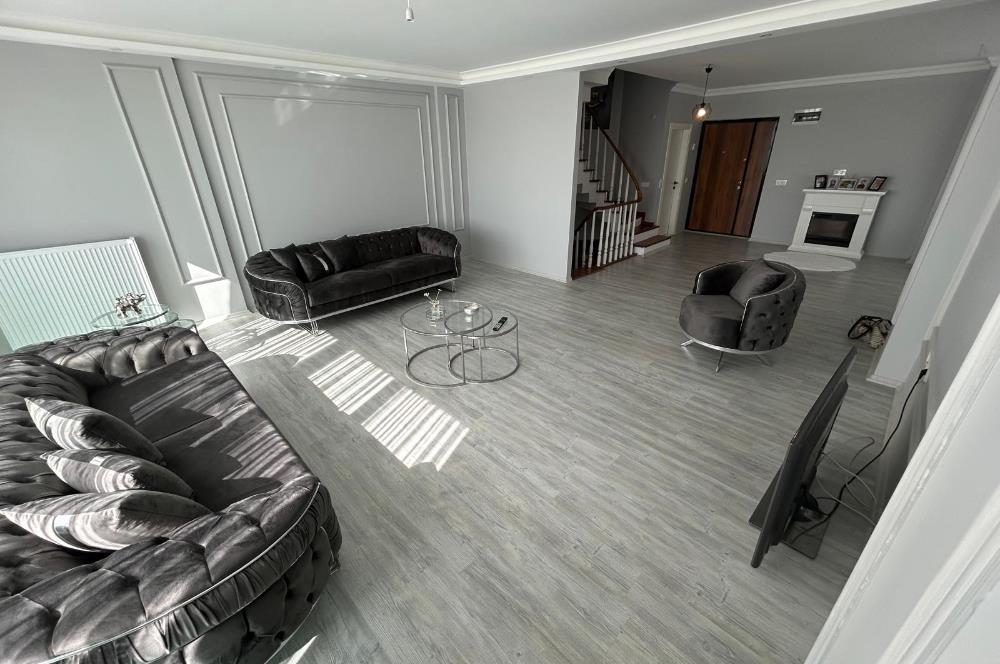 C21 BAL'DAN YENİ MAHALLE VİLLALAR BÖLGESİNDE 5+2 SATILIK VİLLA