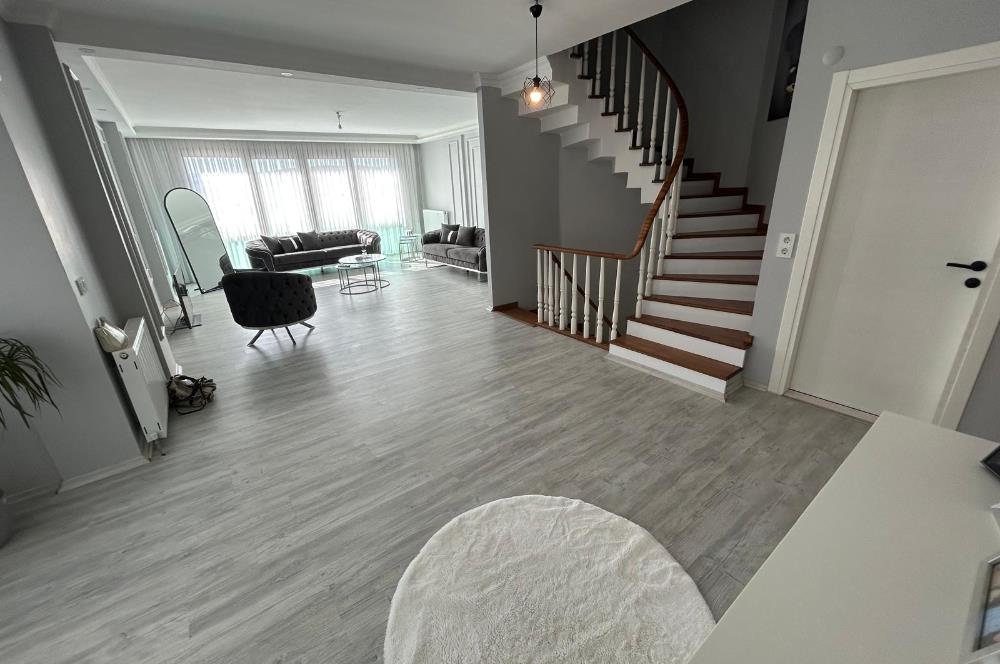 C21 BAL'DAN YENİ MAHALLE VİLLALAR BÖLGESİNDE 5+2 SATILIK VİLLA