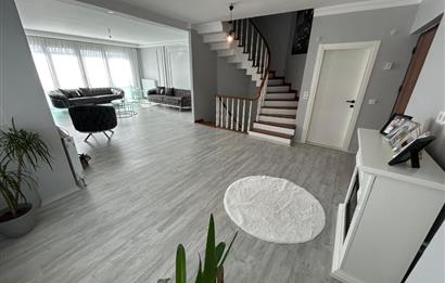 C21 BAL'DAN YENİ MAHALLE VİLLALAR BÖLGESİNDE 5+2 SATILIK VİLLA