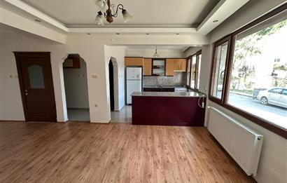 Balçova’da Bahçeli 2+1 Daire – 113 m², Jeotermal Isınmalı, Merkezi Konumda