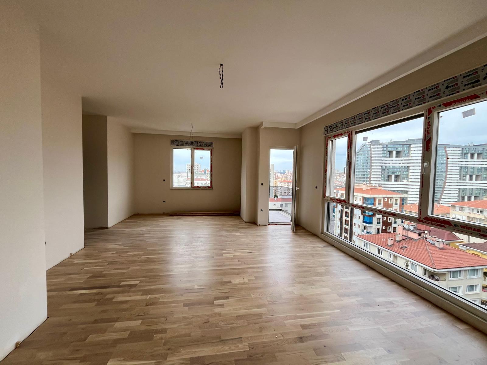 ZİVERBEY'DE PANORAMİK İSTANBUL MANZARALI 130 M2 3+1 LÜX DAİRE