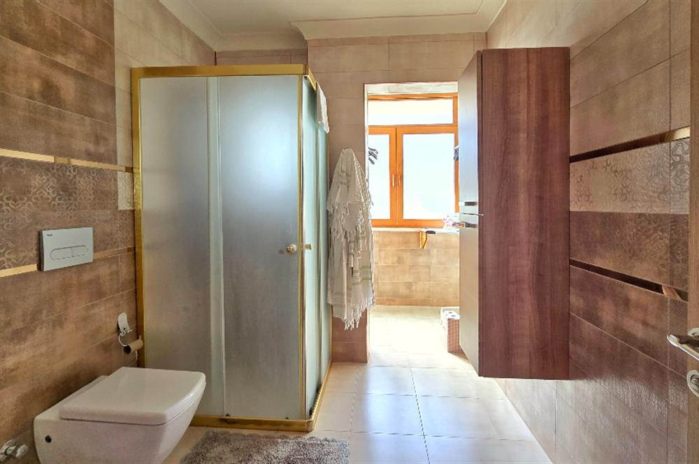 Satılık Villa Datça Reşadiye Dubleks 4+1 bahçe kullanımlı 260m²