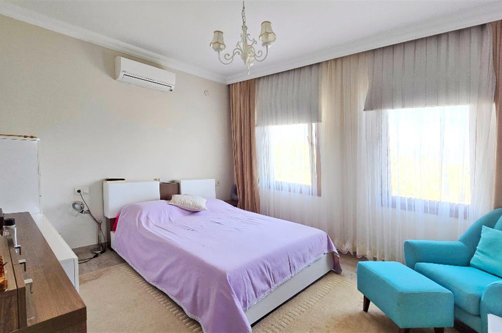 Satılık Villa Datça Reşadiye Dubleks 4+1 bahçe kullanımlı 260m²