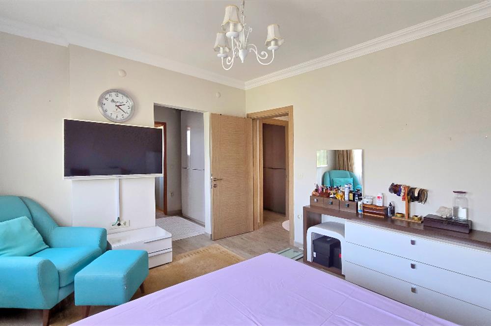 Satılık Villa Datça Reşadiye Dubleks 4+1 bahçe kullanımlı 260m²