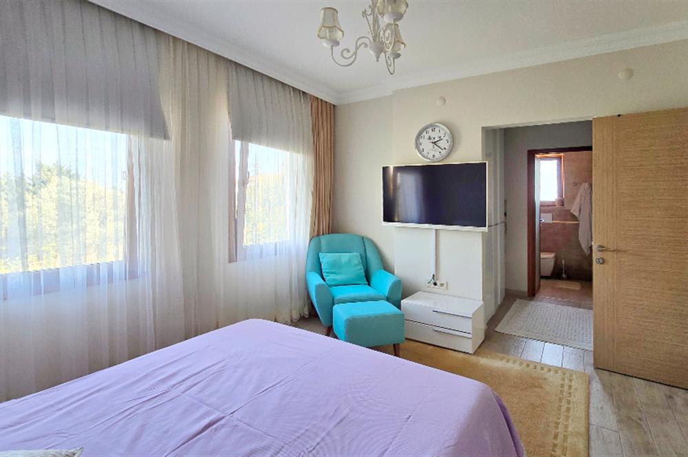 Satılık Villa Datça Reşadiye Dubleks 4+1 bahçe kullanımlı 260m²