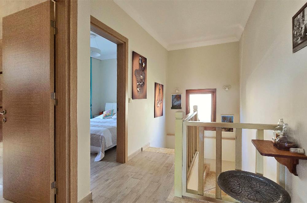 Satılık Villa Datça Reşadiye Dubleks 4+1 bahçe kullanımlı 260m²