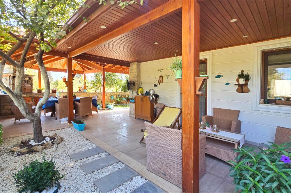 Satılık Villa Datça Reşadiye Dubleks 4+1 bahçe kullanımlı 260m²
