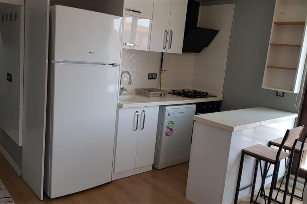 Century21 Bal' dan Bahçelievler'de Eşyalı 1+1 Kiralık Daire