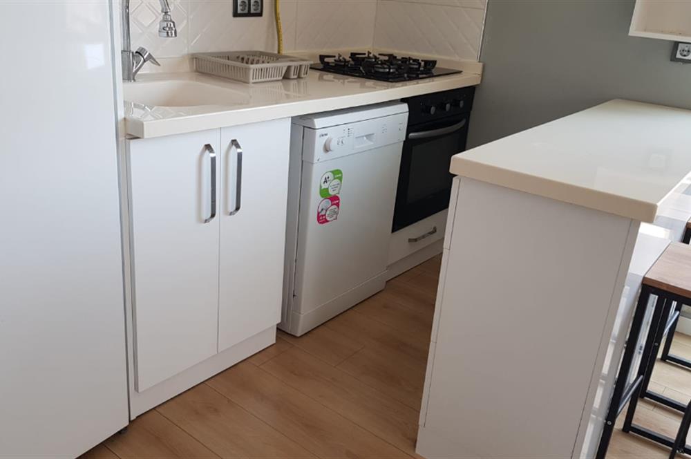 Century21 Bal' dan Bahçelievler'de Eşyalı 1+1 Kiralık Daire