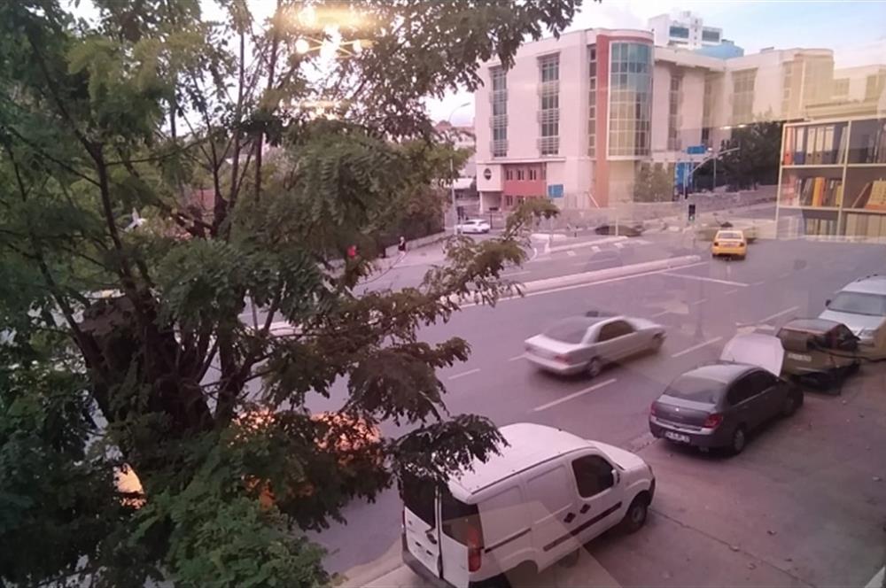 NAUTİLUS AVM KARŞISINDA, MARMARAY VE METRO DURAĞININ DİBİNDE...