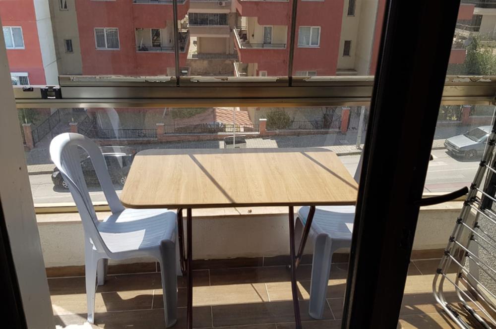 Century21 Bal' dan Bahçelievler'de Eşyalı 1+1 Kiralık Daire