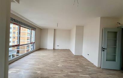 ZİVERBEY'DE PANORAMİK İSTANBUL MANZARALI 130 M2 3+1 LÜX DAİRE
