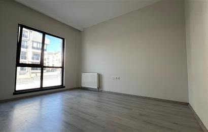 İNCEKTE MERKEZİ KONUMDA KAPALI GARAJLI 2+1 SATILIK DAİRE