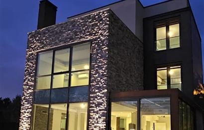 ÇEKMEKÖY'DE ULTRA LÜKS 7+2 TRİPLEKS VİLLA