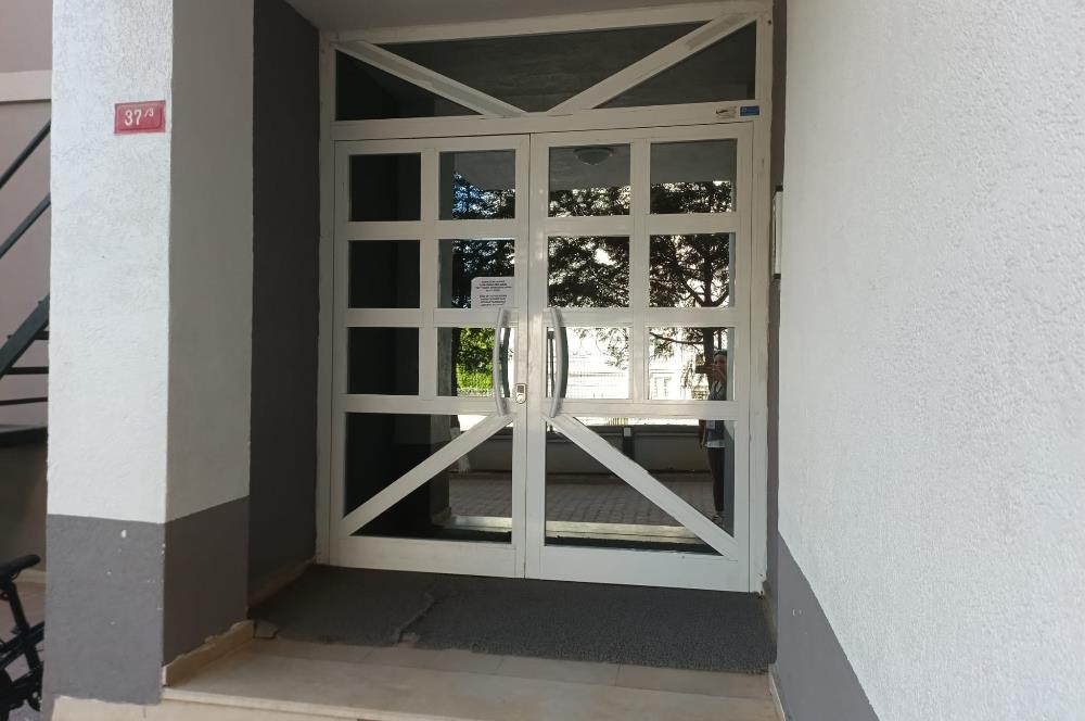 SABİHA GÖKÇEN SİTESİNDE SATILIK 2+1 DAİRE