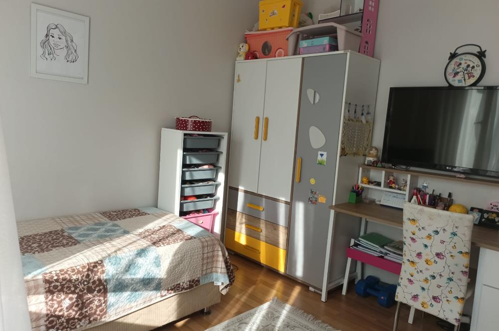 SABİHA GÖKÇEN SİTESİNDE SATILIK 2+1 DAİRE