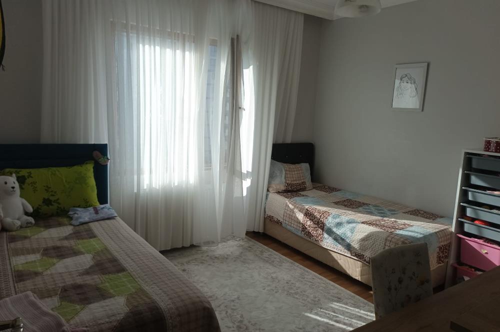 SABİHA GÖKÇEN SİTESİNDE SATILIK 2+1 DAİRE