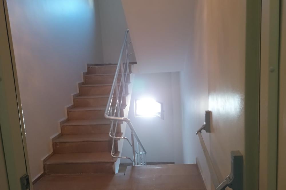 SABİHA GÖKÇEN SİTESİNDE SATILIK 2+1 DAİRE