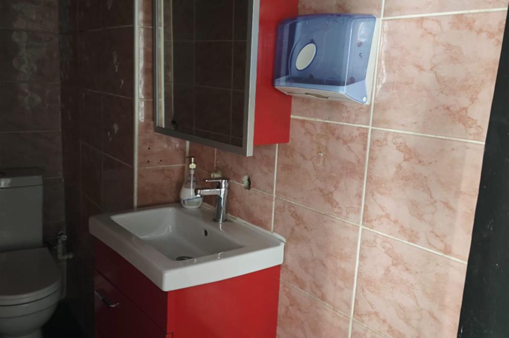 İstiklal Caddesi, Galatasaray Lisesi Yakınında Kiralık Ofis 1+1
