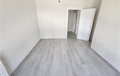 İNCEKTE MERKEZİ KONUMDA KAPALI GARAJLI 2+1 SATILIK DAİRE