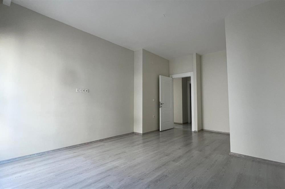 İNCEKTE MERKEZİ KONUMDA KAPALI GARAJLI 2+1 SATILIK DAİRE