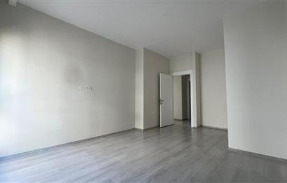 İNCEKTE MERKEZİ KONUMDA KAPALI GARAJLI 2+1 SATILIK DAİRE
