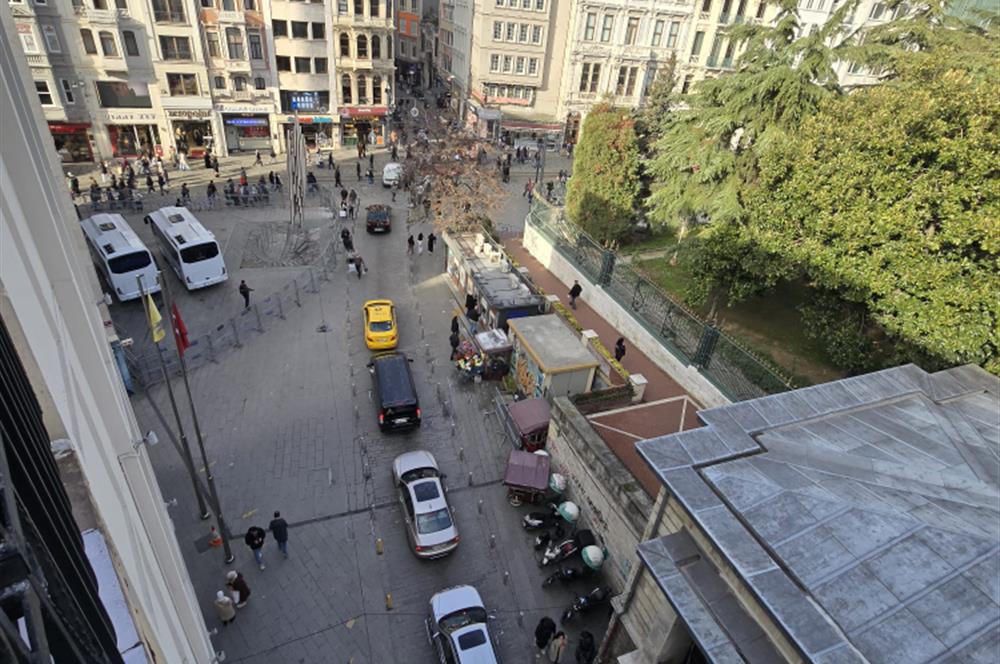 İstiklal Caddesi, Galatasaray Lisesi Yakınında Kiralık Ofis 1+1