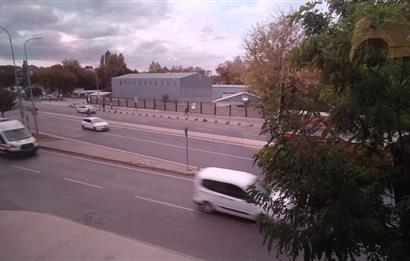 NAUTİLUS AVM KARŞISINDA, MARMARAY VE METRO DURAĞININ DİBİNDE...