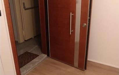 NAUTİLUS AVM KARŞISINDA, MARMARAY VE METRO DURAĞININ DİBİNDE...