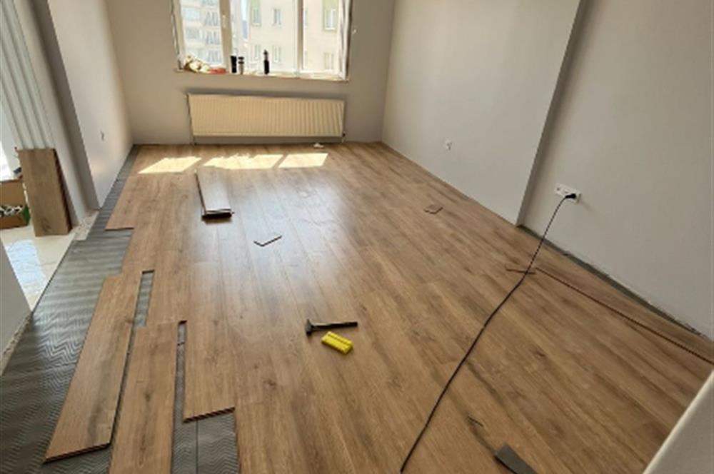ERDEMLİ SORGUN MAHALLESİ GÜCÜŞ KERSORTU MEVKİİ SATILIK TARLA