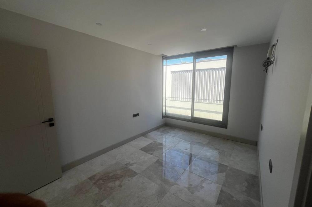 Boğaziçi Adabükü Deniz Manzaralı 5+2 Lüks Villa