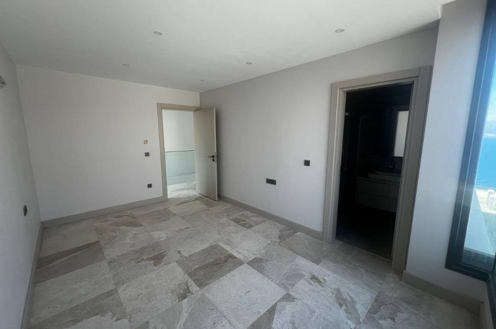 Boğaziçi Adabükü Deniz Manzaralı 5+2 Lüks Villa