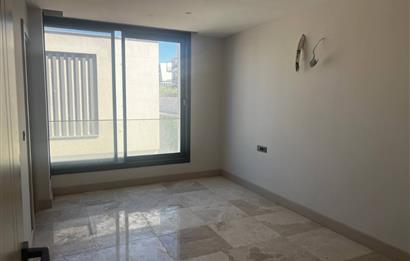 Boğaziçi Adabükü Deniz Manzaralı 5+2 Lüks Villa