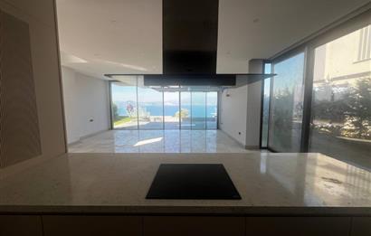 Boğaziçi Adabükü Deniz Manzaralı 5+2 Lüks Villa