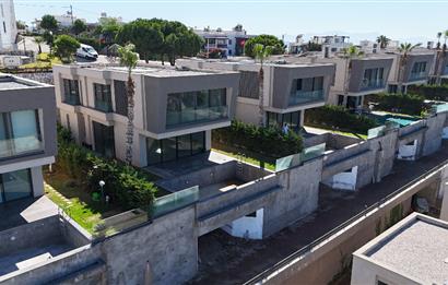 Boğaziçi Adabükü Deniz Manzaralı 5+2 Lüks Villa