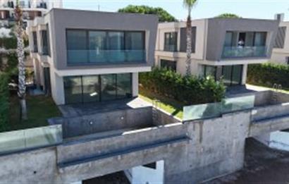 Boğaziçi Adabükü Deniz Manzaralı 5+2 Lüks Villa
