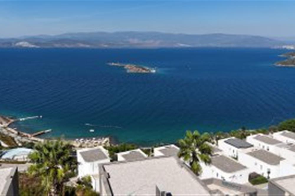 Boğaziçi Adabükü Deniz Manzaralı 5+2 Lüks Villa