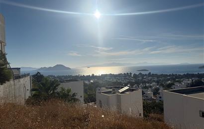 Bodrum Peksimet'de Satılık Deniz Manzaralı İmarlı Arsa