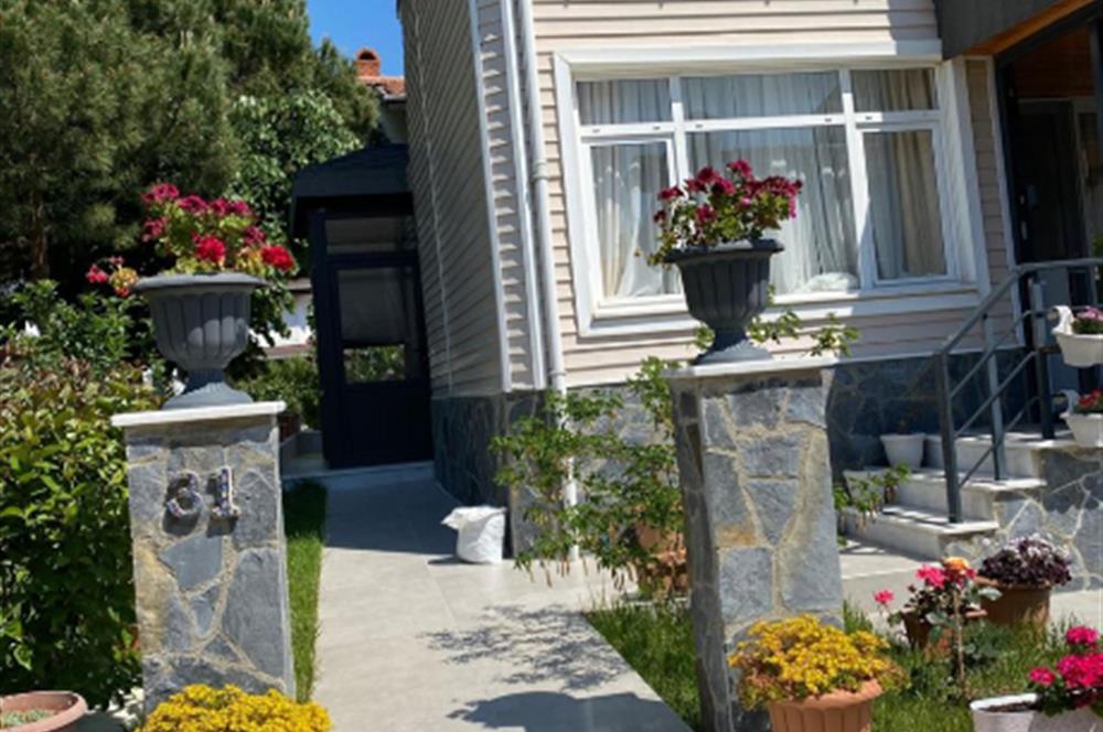YALOVA ARMUTLU HAVACILAR SİTESİ UTES'İN EN GÜZEL KONUMLU VİLLASI