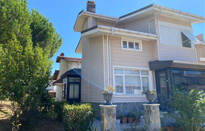 YALOVA ARMUTLU HAVACILAR SİTESİ UTES'İN EN GÜZEL KONUMLU VİLLASI