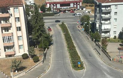 C21 BAL'DAN ADNAN MENDERES WİLLMONT OTEL KARŞISI SATILIK 3+1